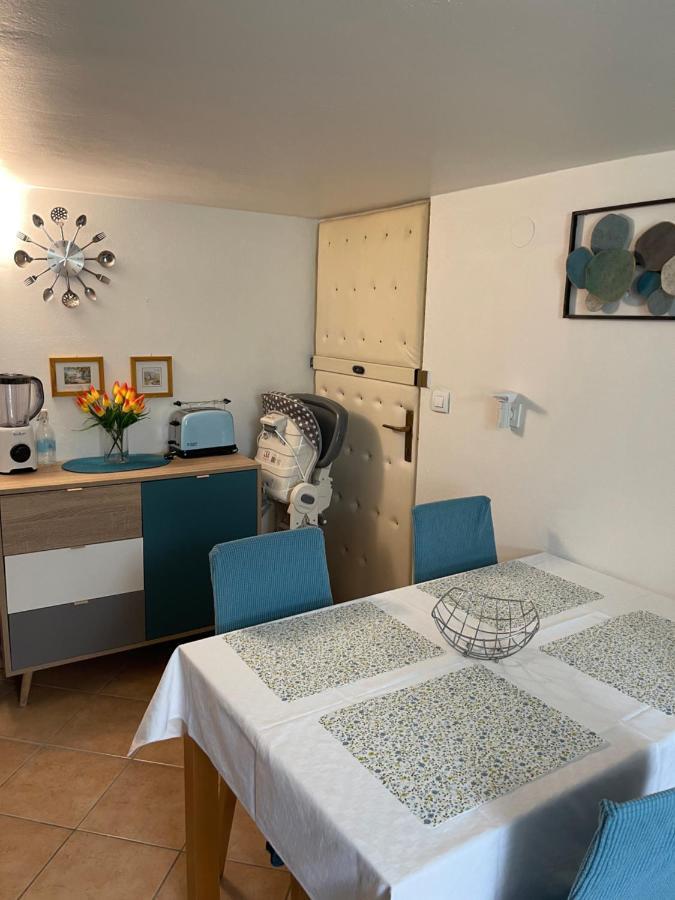 Apartment Mirana With Garden And Free Parking Zadar Exterior foto
