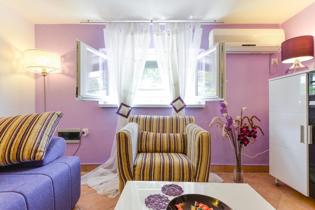 Apartment Mirana With Garden And Free Parking Zadar Habitación foto